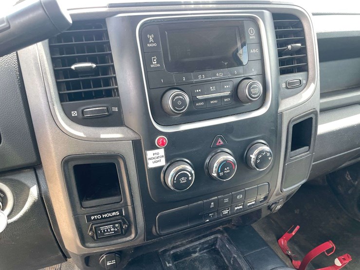 2014-dodge-ram-5500-image-13