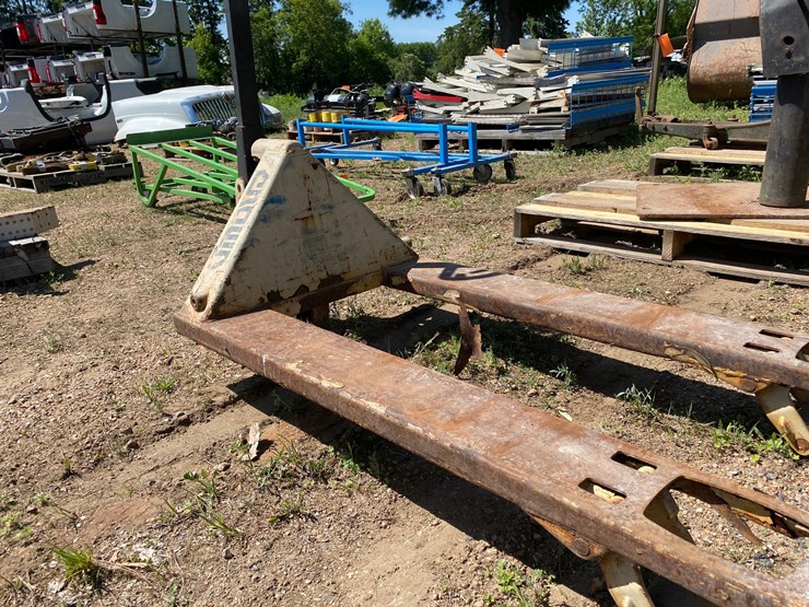 #7446-•-(2)-pallet-jacks-(antigo,-wi)-image-6