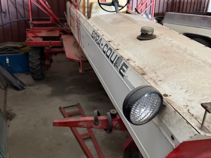 103-melroe-spray-coupe,-engine-runs,-transmission-linkage-issue,-have-booms-image-21