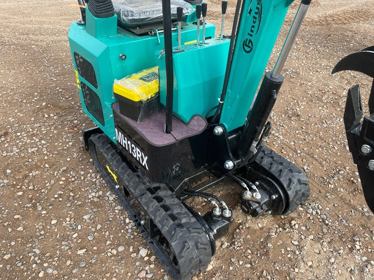 #2020-•-2026-cfg-mh13rx-mini-excavator-image-8