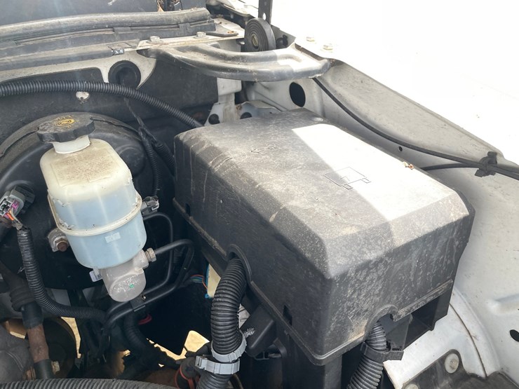 2010-chevrolet-silverado-1500-lt-image-98