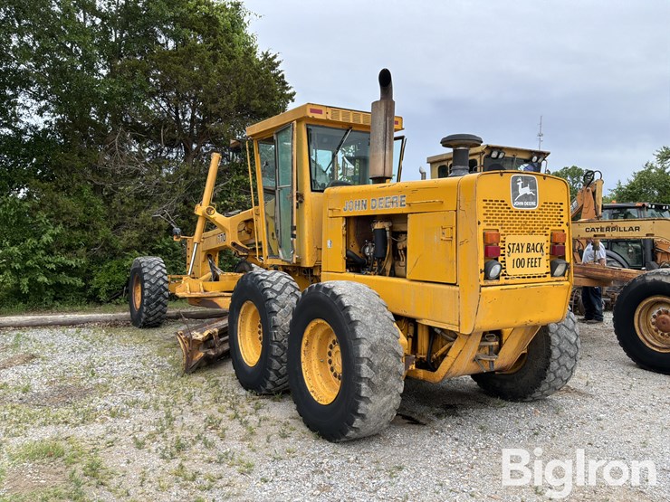 1992-deere-770bh-image-7