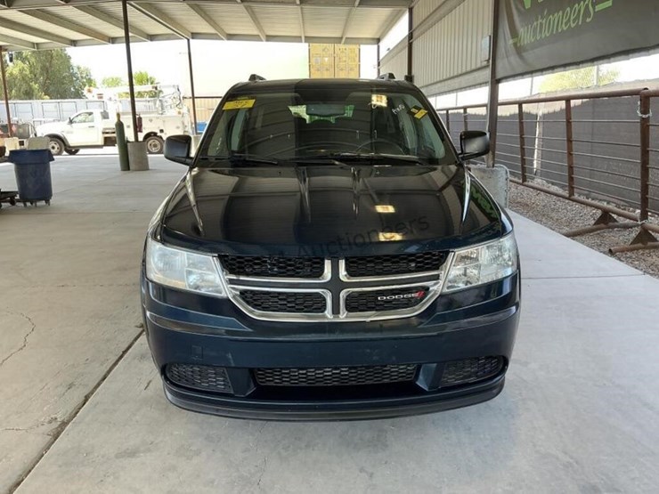 2015-dodge-journey-image-3