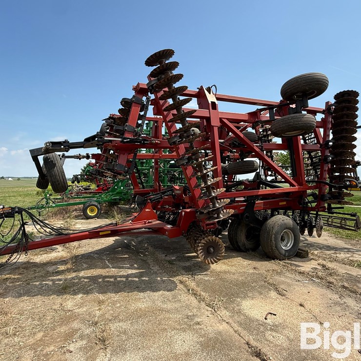 2010 CASE IH 330