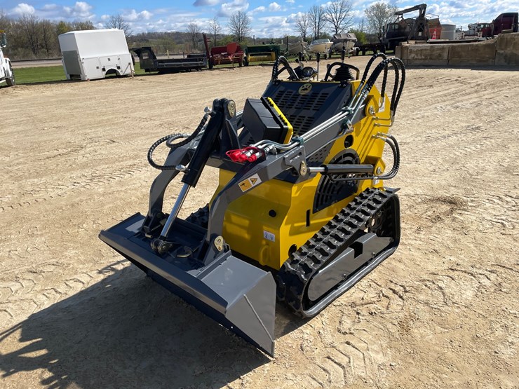 #1114-•-new-ats-ride-on-mini-skid-steer-loader-image-1