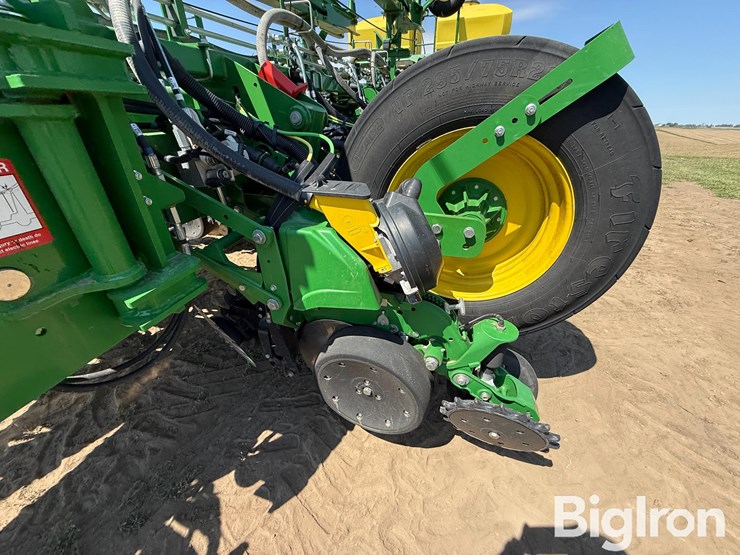 2023-john-deere-1775nt-image-18