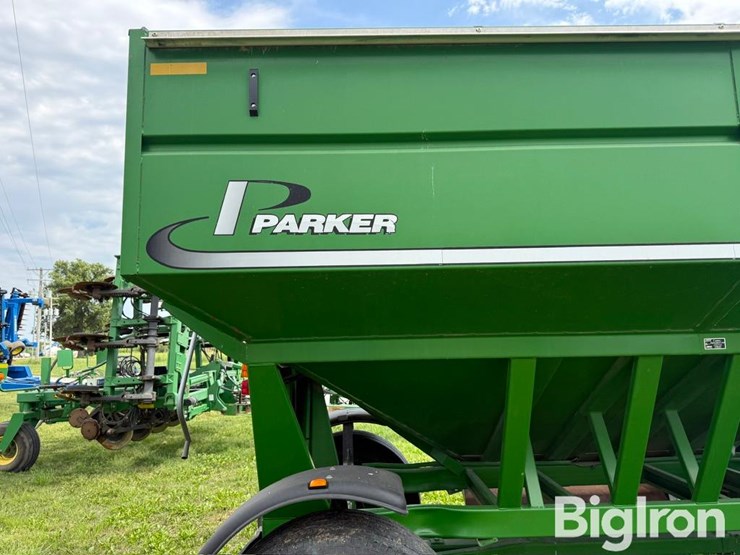 parker-605-image-12