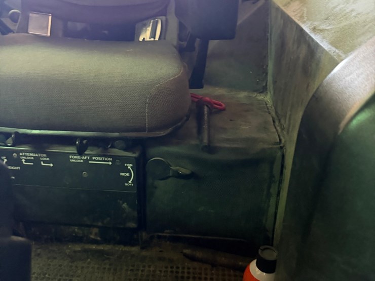 john-deere-4440-image-27