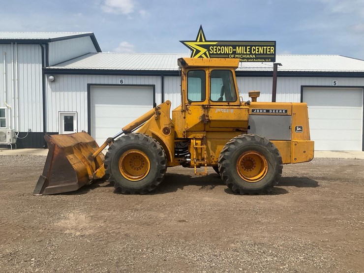 1980-john-deere-644-image-10