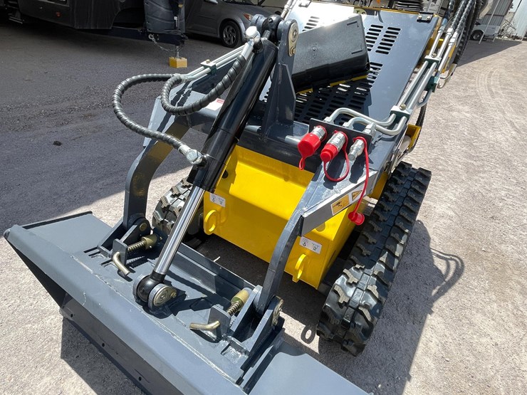 #2701-•-unused-2026-mini-skid-steer-loader-image-24