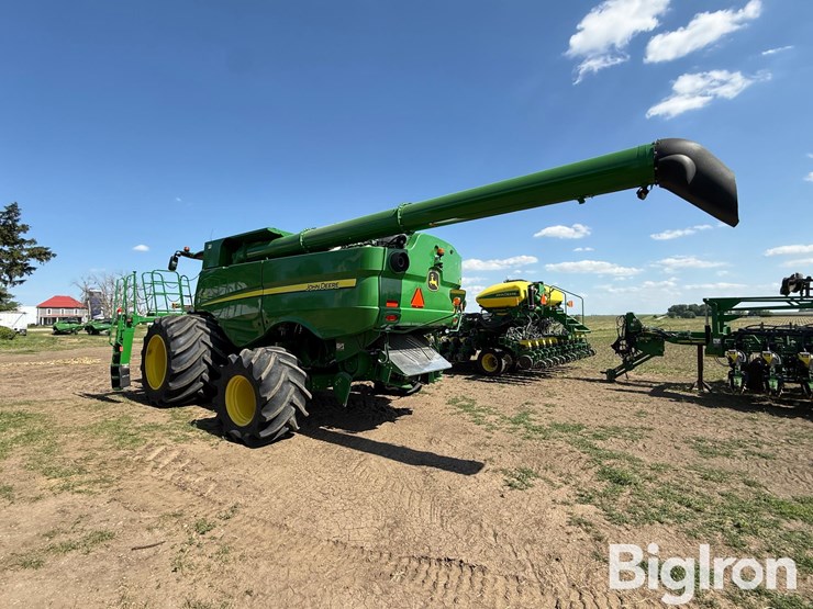 2020-john-deere-s790-image-7