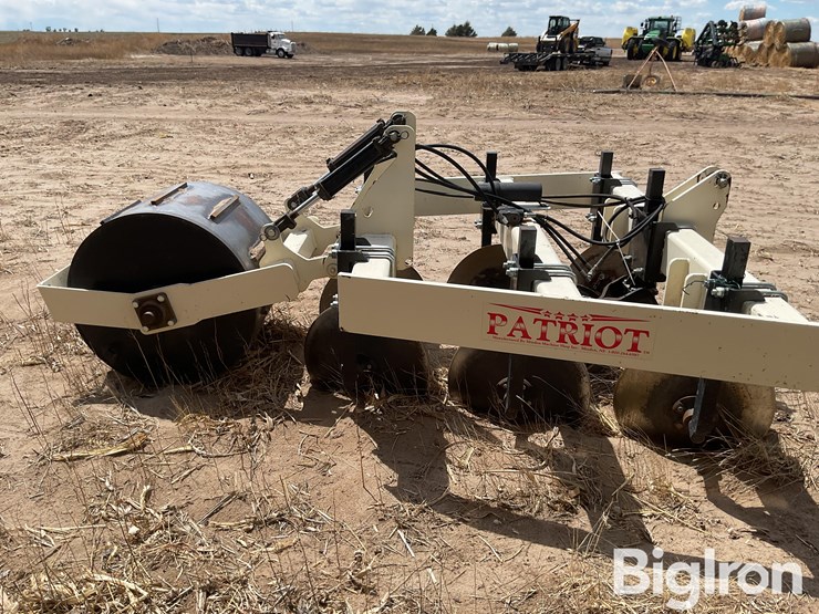 patriot-pivot-track-closer-image-4