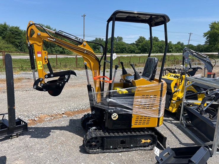 #78-•-2026-ats--rt15r-mini-excavator-image-1