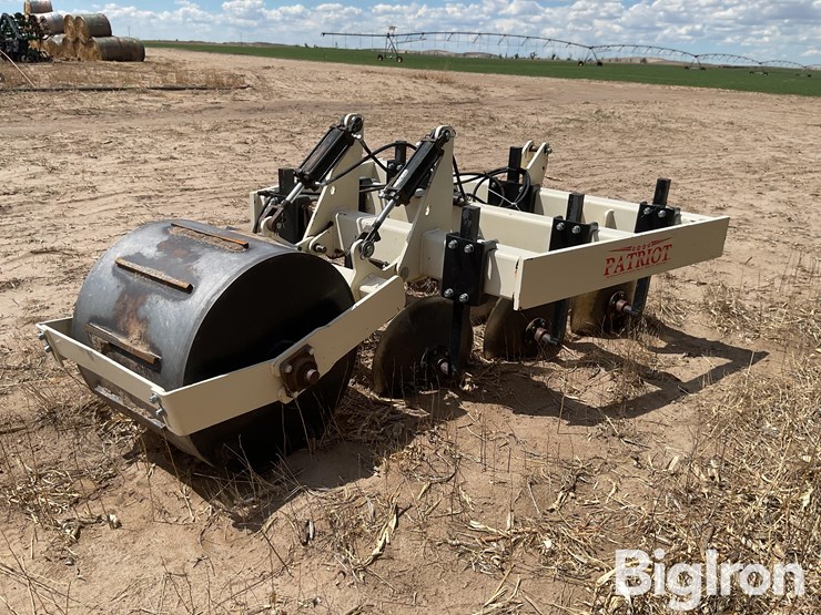 patriot-pivot-track-closer-image-5