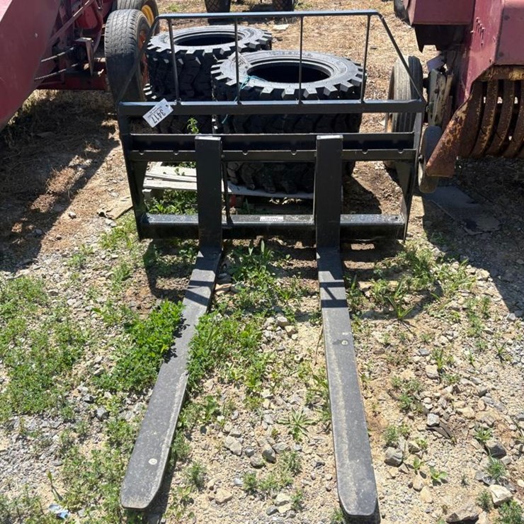Kivel 48in Pallet Fork Attachment