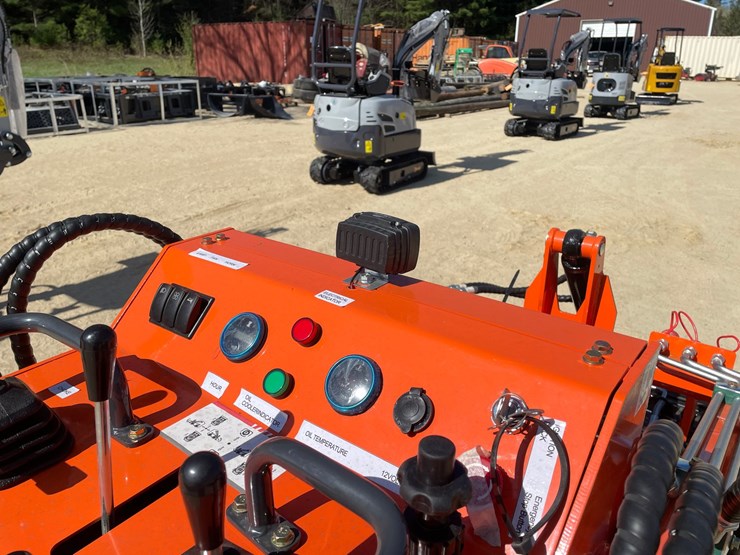 #1113-•-new-ats-ride-on-mini-skid-steer-loader-image-23