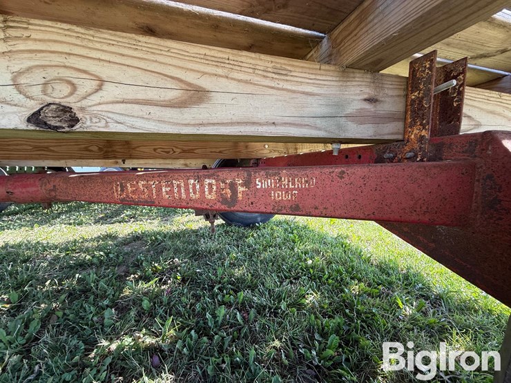 16'-hay-rack-on-westendorf-running-gear-image-18