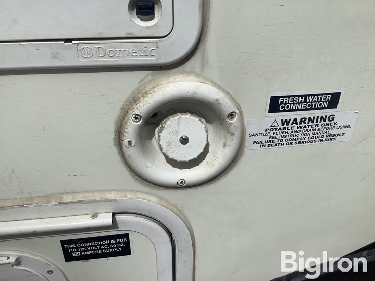 2013-pacific-coach-works-powerlite-toy-hauler/camper-image-20