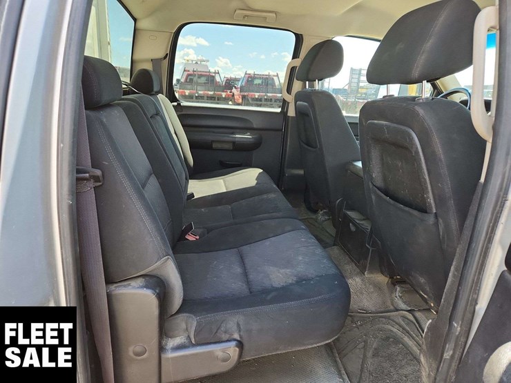 2012-gmc-sierra-3500hd-image-16