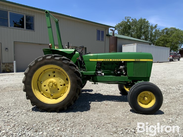 1979-john-deere-2840-image-4