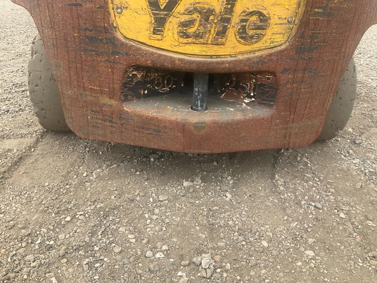 #1360-•-2007-yale-forklift-image-16