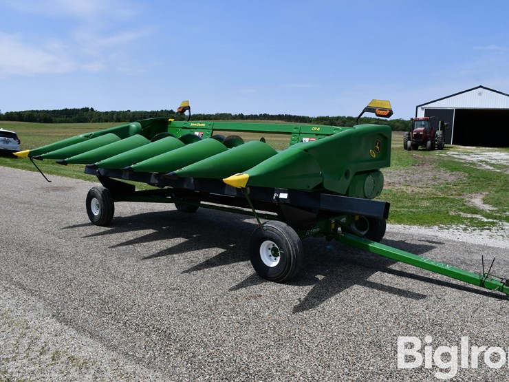 2025-john-deere-6-image-1