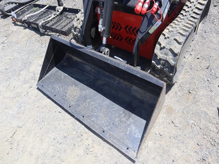ft380-mini-skidloader-image-8
