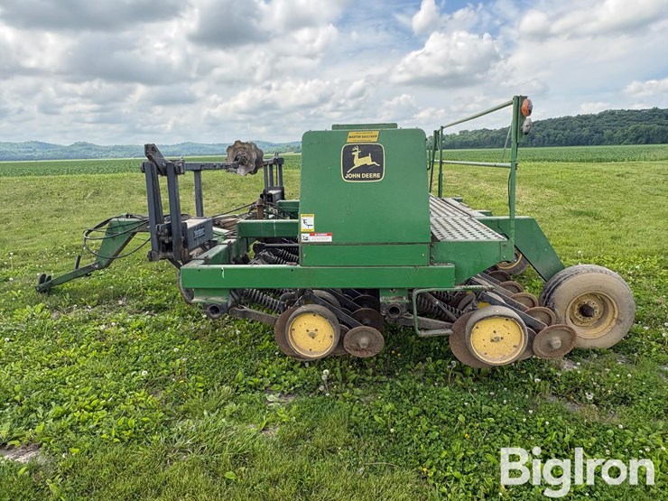 john-deere-750-image-8