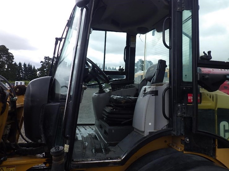 caterpillar-908m-image-38