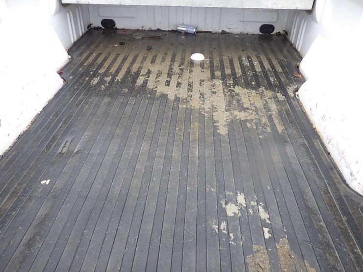 2016-ford-f150-xl-image-17