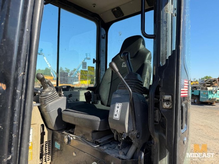 2013-caterpillar-305e-cr-image-8
