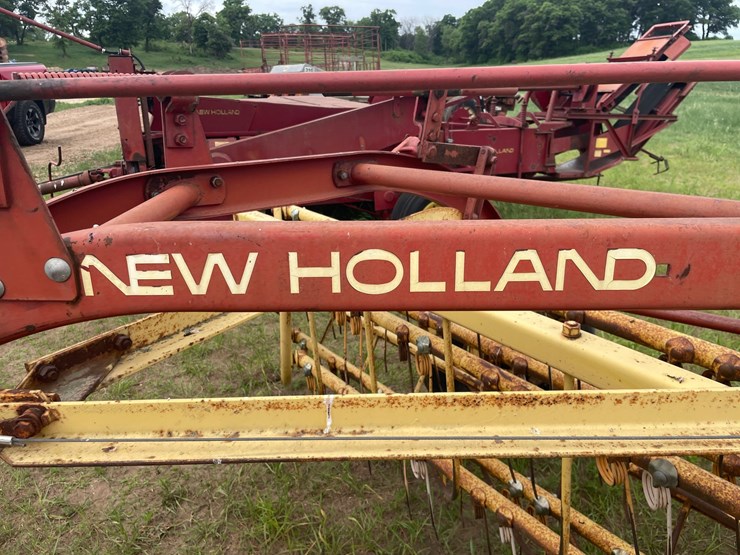 new-holland-256-image-8