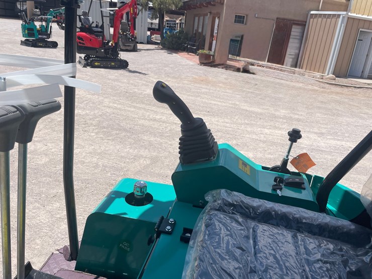 #2656-•-unused-cfg-mini-excavator-image-11