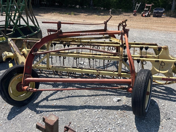 new-holland-256-image-4