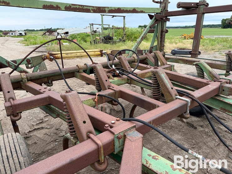 john-deere-1610-image-10