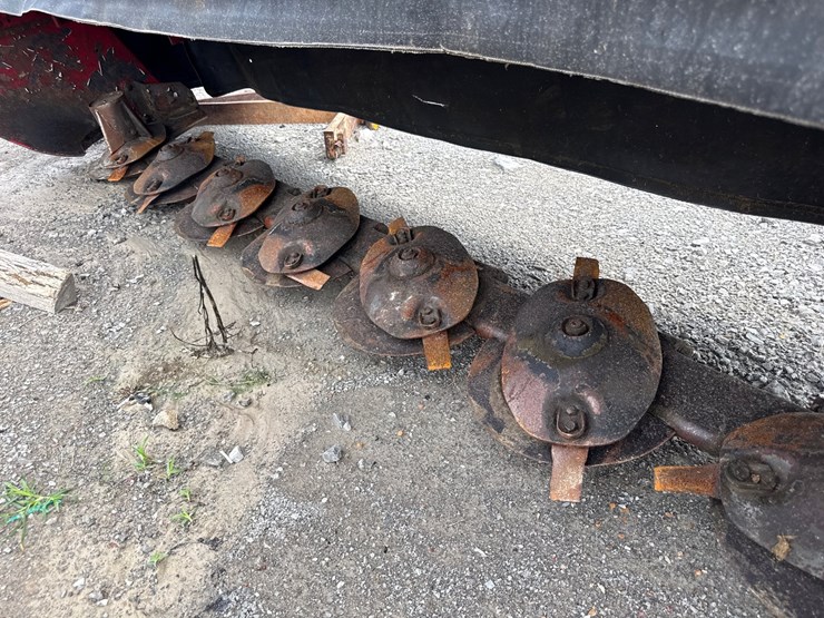 massey-ferguson-1329-image-5