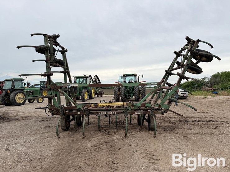 john-deere-1610-image-6