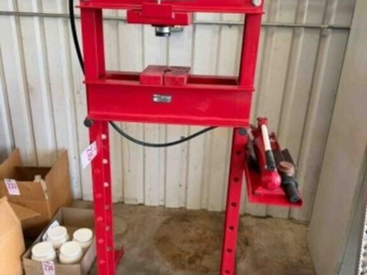 blackhawk-25-ton-press-image-3