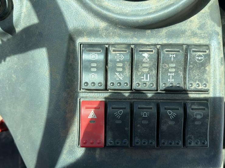 #1350-•-2022-manitou-mc25-4-forklift-image-25
