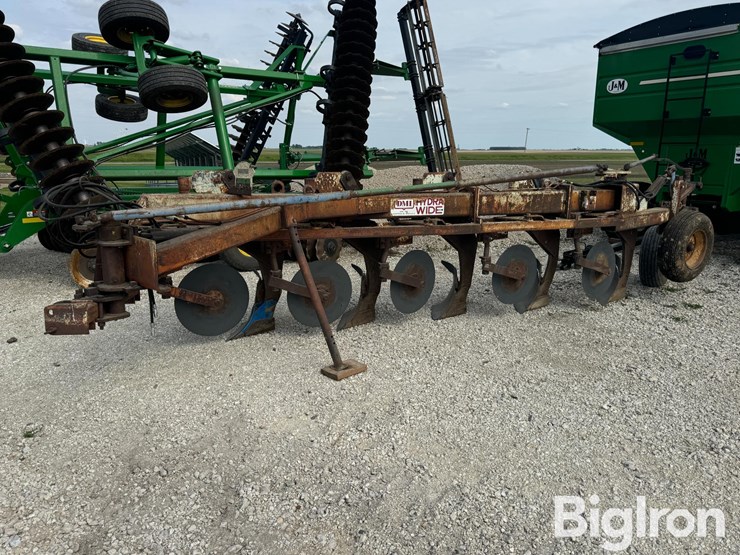dmi-5-bottom-plow-image-8