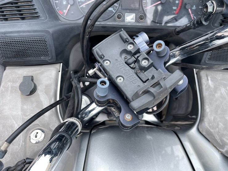 #214-•-2010-honda-touring-(has-a-nm-title)-image-17