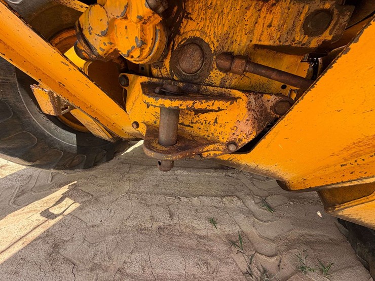 1992-deere-670b-image-26