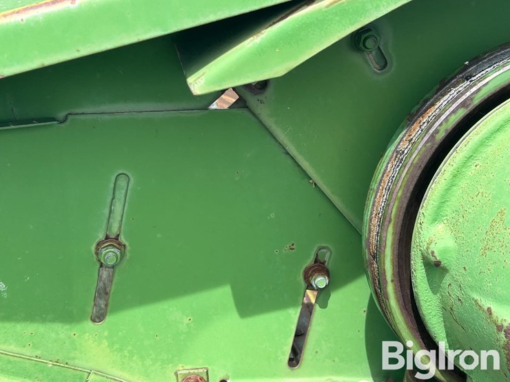 1982-john-deere-230-image-12