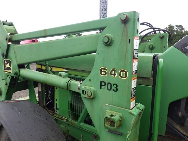 john-deere-210-image-11