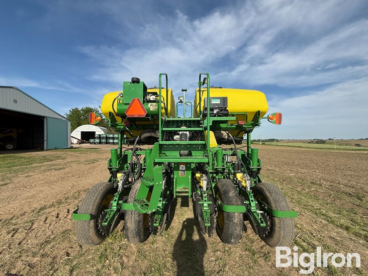 2011-john-deere-1770nt-ccs-image-6