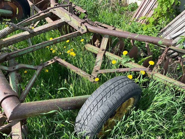 john-deere-10-image-6