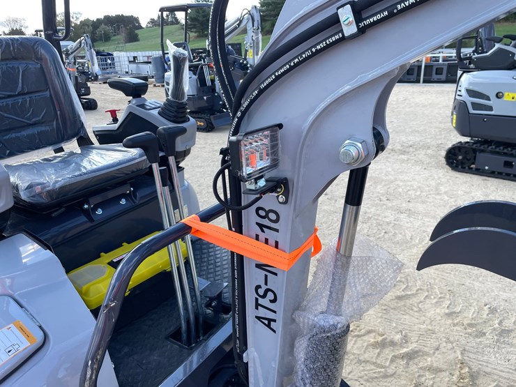 #1107-•-new-ats-me18-mini-excavator-image-17
