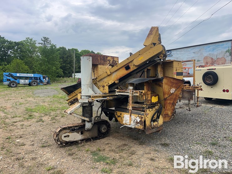 1987-power-curber-5700-crawler-automatic-curb-&-gutter-machine-image-1