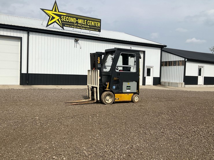 #1358-•-2017-yale-electric-forklift-image-1