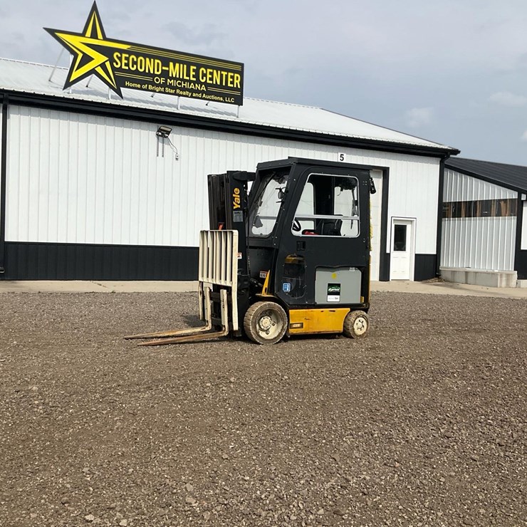 #1358 • 2017 Yale Electric Forklift